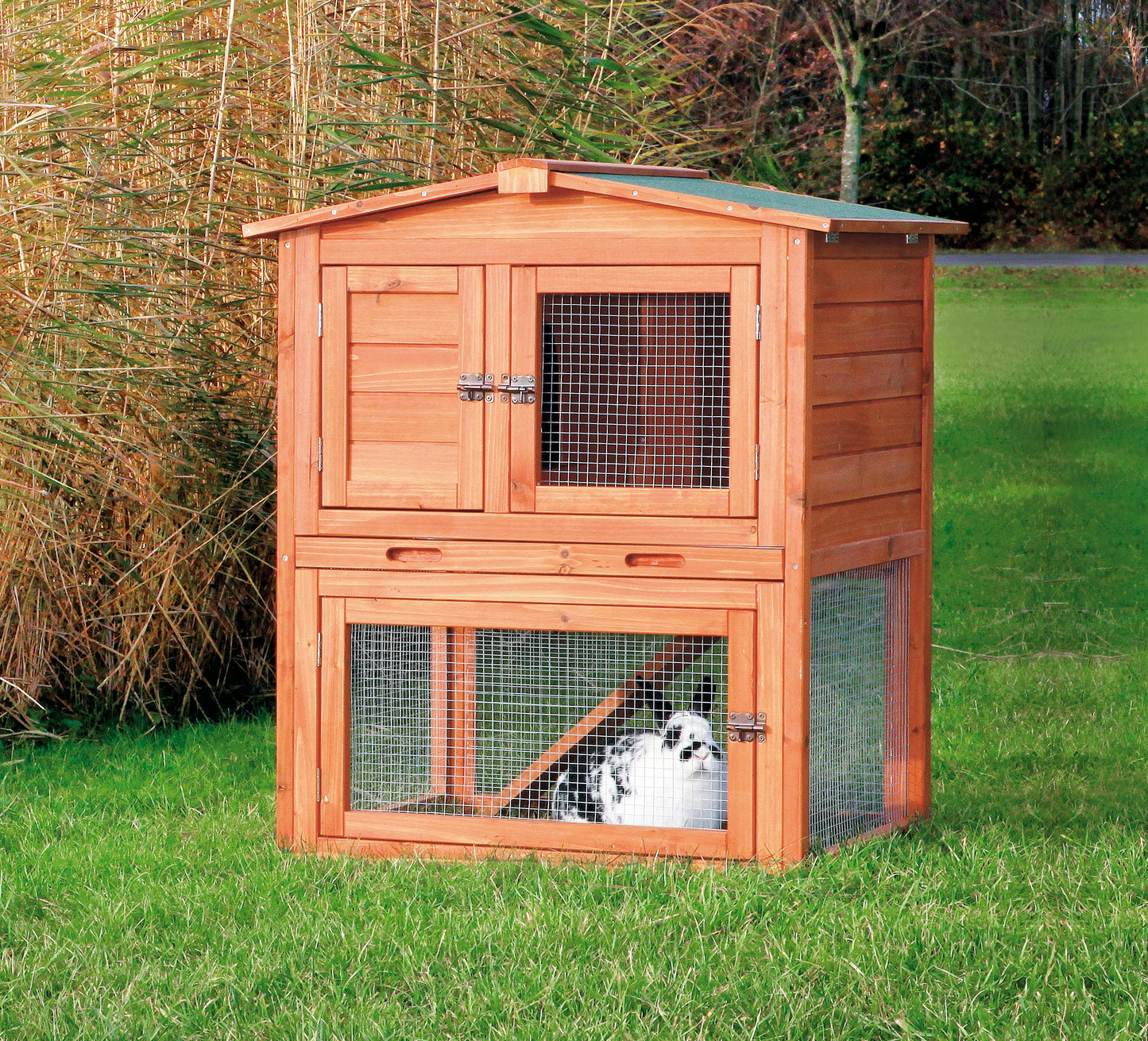 Beasty Lux TRIXIE TRIXIE Pet Products Rabbit Hutch with Peaked Roof, Small